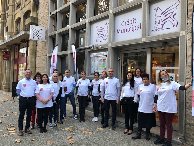 Photo de groupe des employés du Crédit Municipal d'Avignon