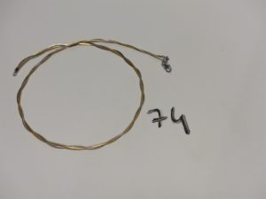 1 collier bicolore en or maille serpentine entrelacée (L42cm). PB 10,3g