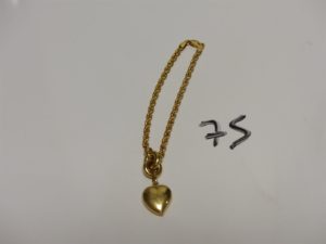 1 bracelet maille corde en or orné d'un coeur (L18cm). PB 6,8g
