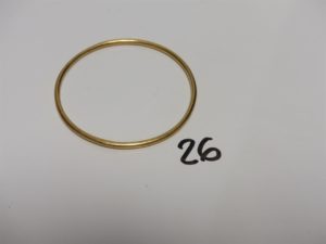 1 Bracelet jonc en or (Diamètre 6,5cm). PB 17,9g