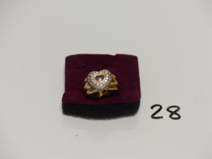 1 Bague "Happy diamant" en or jaune à décor d'un coeur serti de petits diamants dont 1 mobile (3 chatons vides, Td52). PB 13,8g SIGNEE CHOPARD