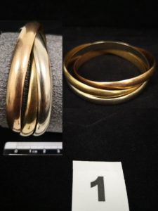 1 Bracelet 3 brins 3 couleurs (Diam 6,5 cm) type Trinity. PB 115,6g