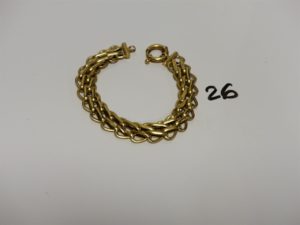 1 bracelet maille tressée en or (un peu cabossé, L19cm). PB 12,6g