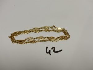1 collier en or à motifs filgranés (L44cm). PB 10,2g
