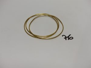 3 bracelets jonc en or (diamètre 6,5cm). PB 14g