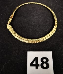1 Bracelet en or maille anglaise (L 19 cm). PB 9,3g