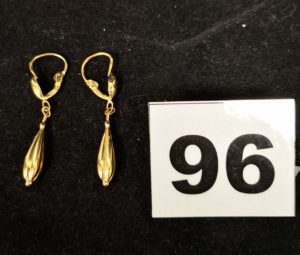 2 Boucles pendants d'oreilles forme goutte (L 3cm). PB 1,1g