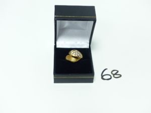 1 Bague en or à décor d'un serpent orné de pierres (Td55). PB 4,6g