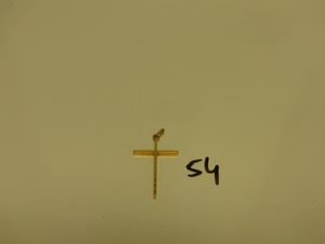 1 croix en or (H4cm). PB 3,2g