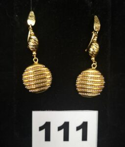 2 Pendants d'oreilles en or bicolore articulé de motifs circulaires (L70cm) PB 6,6g