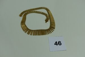 1 collier draperie en or (L44cm). PB 52,4g