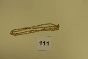1 chaîne maille fantaisie en or (L64cm). PB 25,6g