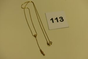 1 collier en or maille serpentine motif central à décor de petite sboules bicolores (L46cm). PB 4,4g