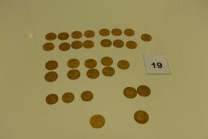 1 Lot de 31 pièces d'or (28 de 20frs et 3 de 10frs). PB 189,6g