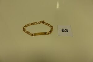 1 Bracelet gourmette gravée en or (L22cm). PB 32,1g