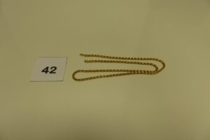 1 collier petite maille palmier en or (L50cm). PB 8,7g (fermoir à fixer)