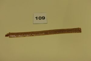 1 bracelet maille festonnée et maille gourmette en or (L19cm, 1 peu abîmé). PB 22,1g