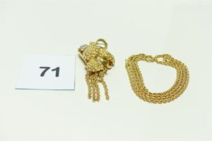 1 chaîne maille corde en or (L59cm) et 1 pendentif floral bicolore orné de pierres motifs en pampille en or. PB 13,4g