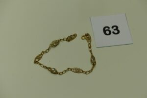 1 bracelet or et perles (L21cm). PB 4,3g