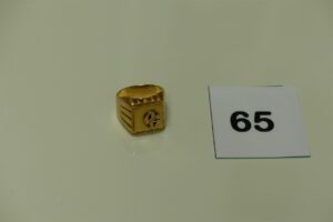1 chevalière gravée en or (Td59). PB 9,5g