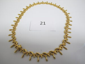 1 Collier draperie en or(L31cm).PB 28,3g