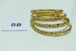 4 Bracelets en or fragiles et creux (trés abimés, Diamètre 7cm). PB 14,6g