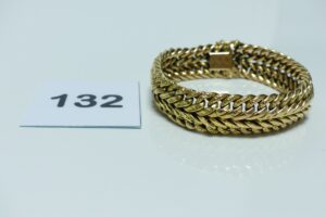 1 Bracelet en or maille russe (abimé, sécurité cassé, L19cm). PB 26g