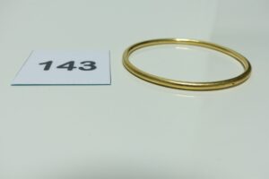 1 Bracelet jonc en or (Diamètre 6,5cm). PB 25,6g