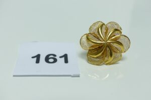 1 Bague en or 22K à décor floral (Td 48). PB 7,4g