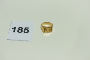 1 Chevalière en or 750/1000 initiales JC (Td54). PB 9,3g
