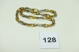 1 collier maille alternée bicolore en or 750/1000 (L42cm). PB 27,7g