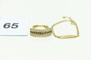 1 Bague ornée de 3 rangs de pierres (Td55) et 1 bracelet plaque identité gravée "Lina" (L 15cm). Le tout en or 750/1000. PB 3,4g