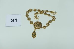 1 collier zerouf en or 750/1000 orné de pierres (L30cm, manque cordon). PB 26,6g