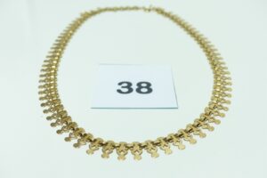 1 collier draperie en or 750/1000 avec chaînette de sécurité (L43cm). PB 20,7g