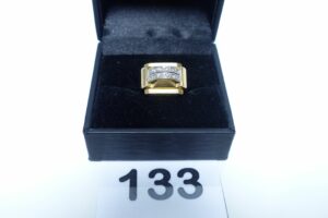 1 bague en or 750/1000 et platine ornée de petits diamants TL rose (Td47). PB 5,7g