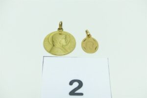 2 Médailles de la Vierge en or 750/1000, gravées au verso. PB 7,2g