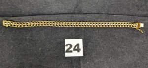 1 Bracelet maille en huit (L19cm) en or 750/1000 18k. PB 10,8g