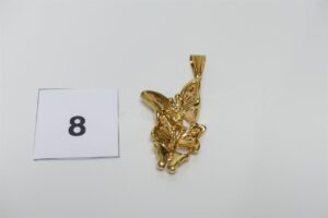 1 pendentif en or 750/1000 à décor de 2 papillons. PB 5,5g
