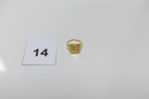 1 chevalière gravée en or 750/1000 (Td60). PB 3,7g