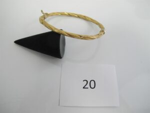 1 Bracelet en or 18k(750/1000)torsadé etusagé.PB 5,22g.