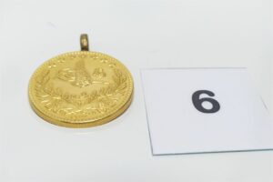 1 breloque pièce turque en or 916/1000 22K (anneau de bout en métal). PB 36,9g