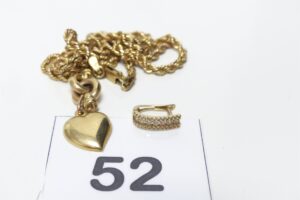 1 Collier maille corde détérioré orné d'une breloque en or 375/1000 9k et 1 petite boucle en or 375/1000 9k ornée de petites pierres. Le tout 8,1g