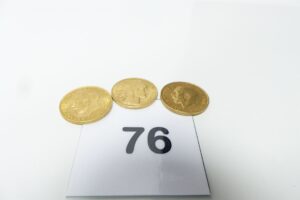1 Pièce de 20frs RF 1911 en or 900/1000, 1 Souverain Georges V 1911 en or 917/1000 et 1 Souverain Georges V 1926 en or 917/1000. PB 22,4g