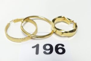3 Créoles dépareillées en or 750/1000 18k. PB 4,8g