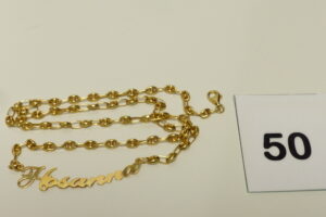 1 Collier maille grain de café centré d'un prénom en or 750/1000 18k (L40cm). PB 9,4g