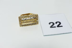1 Bague en or 750/1000 18k ornée de petites pierres blanches (td60). PB 7,7g