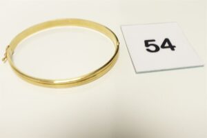 1 bracelet rigide ciselé et ouvrant en or 750/1000 18k (diamètre 5/6cm). PB 7,2g