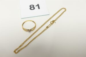 1 bague ornée d'un tout petit diamant (td54) et 1 chaîne fine maille cheval (fermoir détérioré, L42cm). Le tout en or 750/1000 18k PB 3,2g