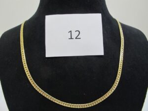 1 Collier en or 18k(750/1000)maille anglaise(L44cm).PB 10,63g.