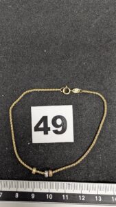 1 Bracelet fine maille pop corn et ses trois anneaux tricolores (L19cm) en or 750/1000 18k. PB 1,53g